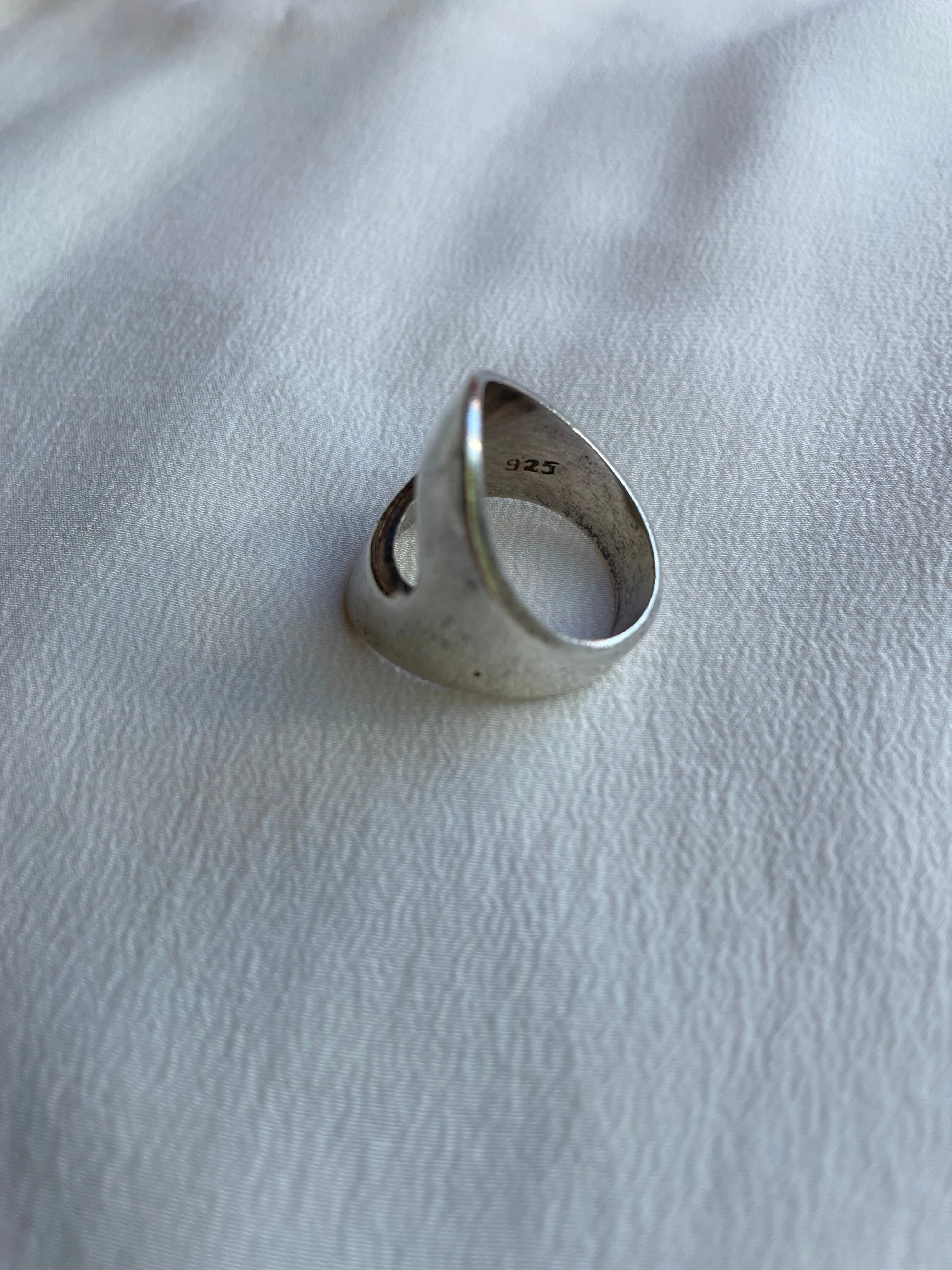 1970s Silver Circle Cutout Ring R113
