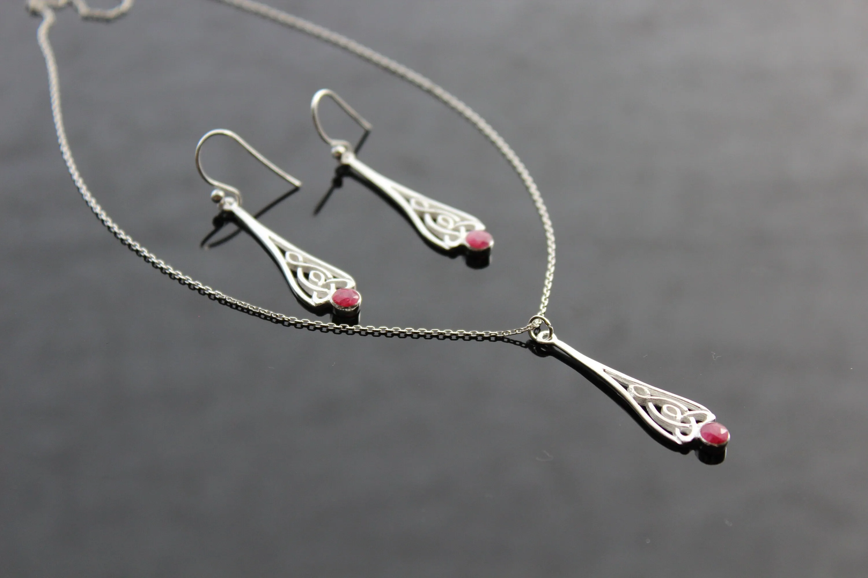 925 sterling silver Armenian ornament jewelry with natural garnet