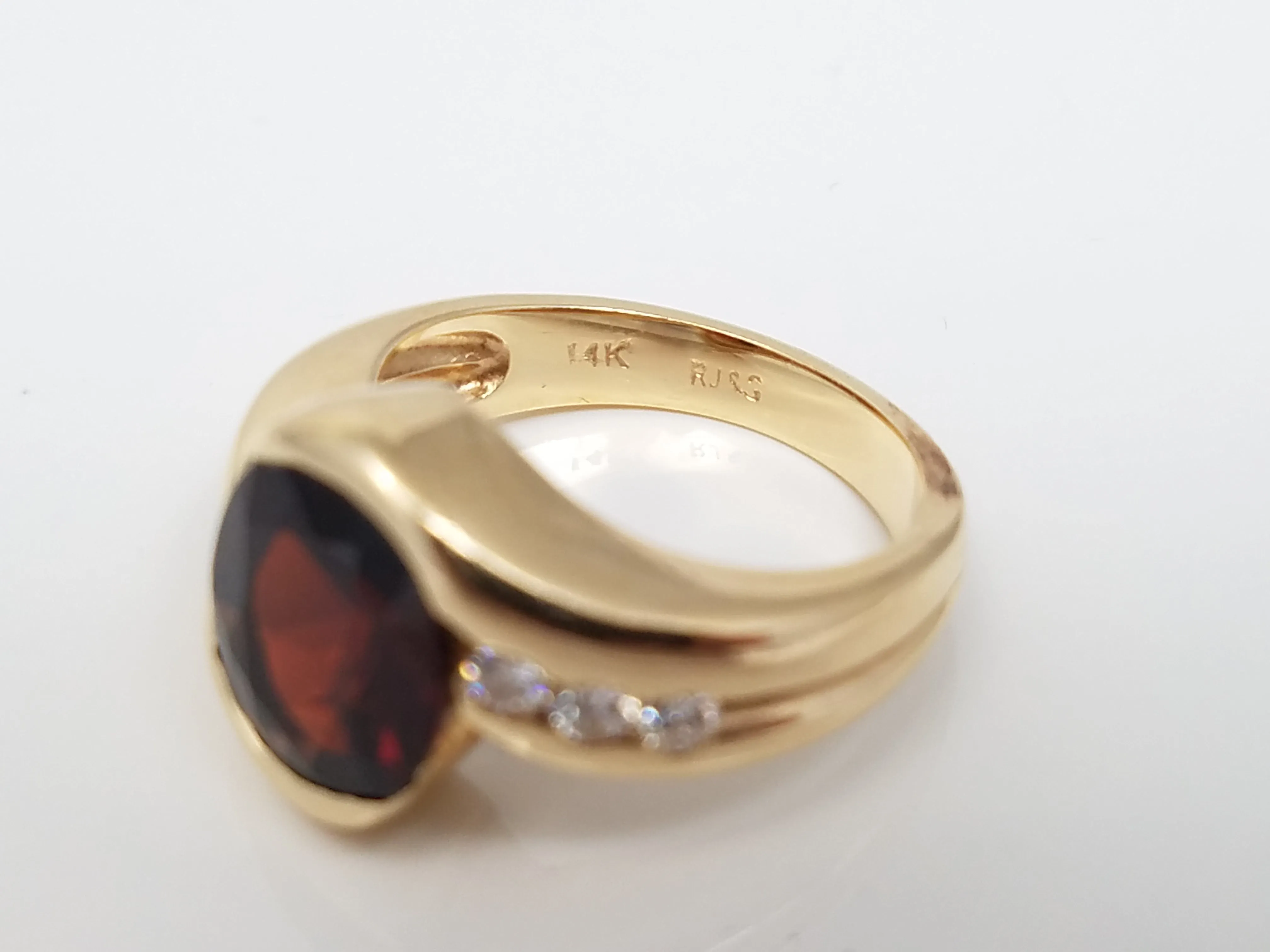 Elegant 14k Yellow Gold Natural Garnet Diamond Custom Ring