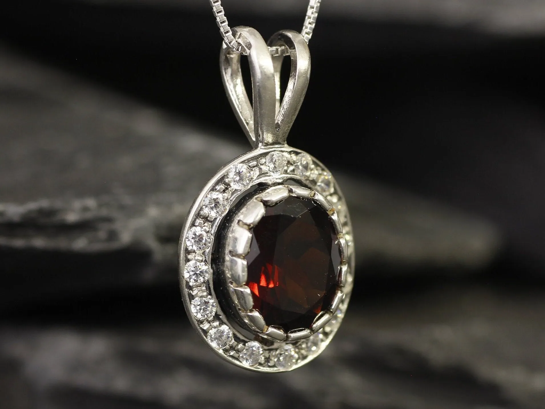 Vintage Garnet Pendant - Natural Garnet Necklace - Red Oval Necklace