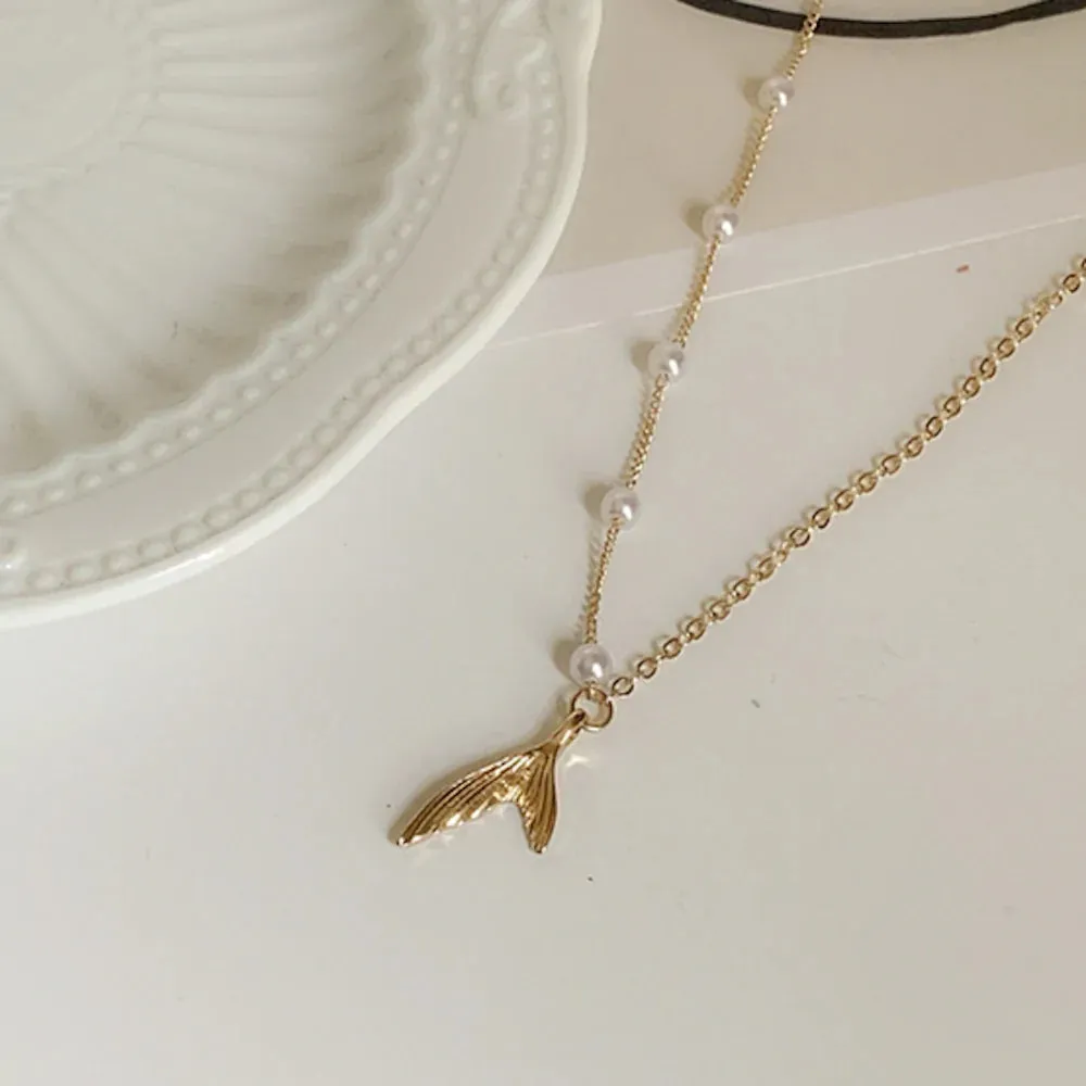 Womens Mermaid Necklace with Faux Beaded Pearls